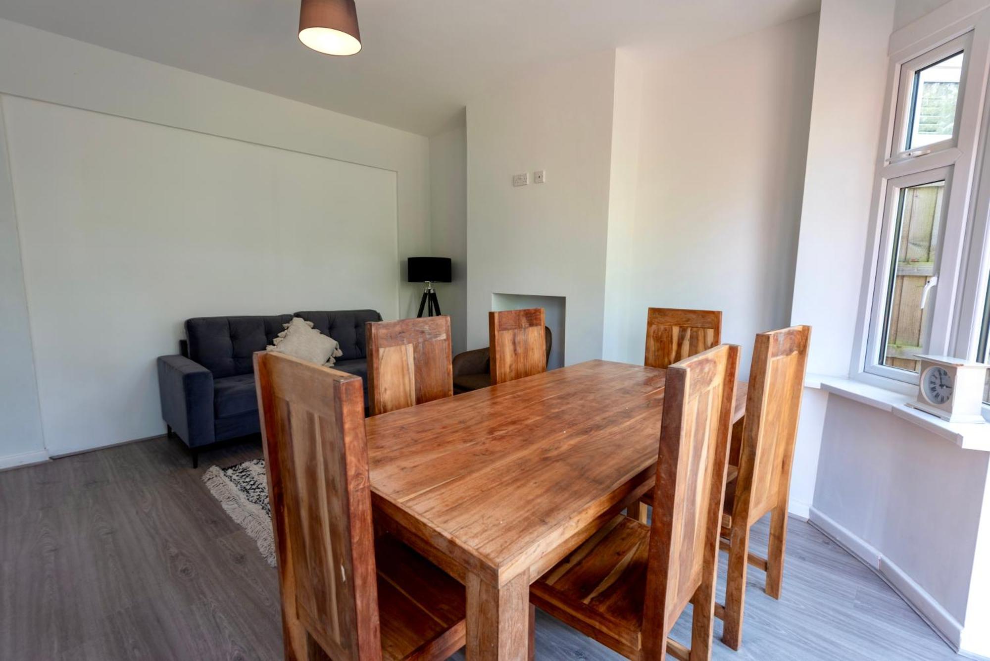 Single Room In Brand New 5 Bedroom Home BW Room 2 Solihull Exterior photo