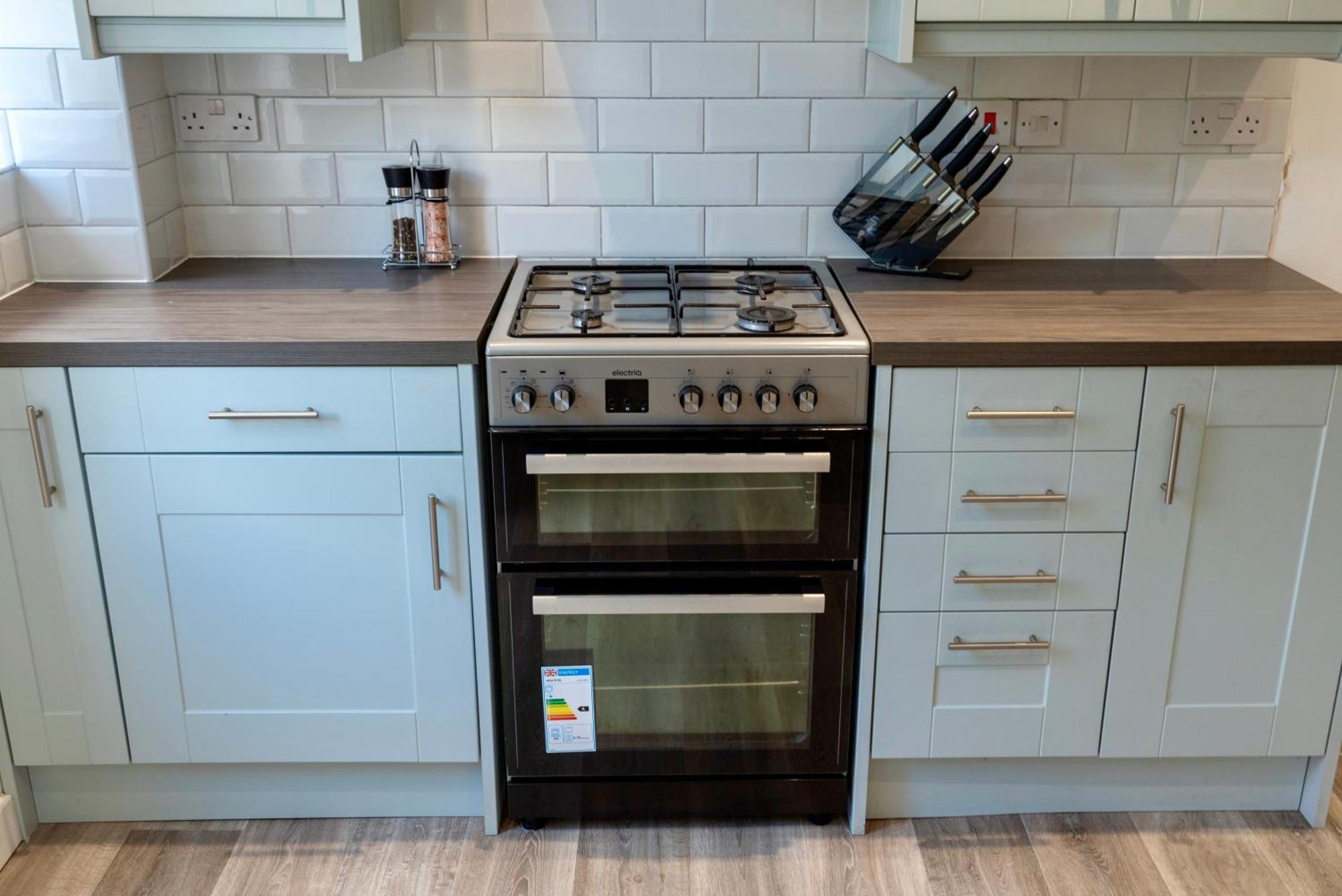Single Room In Brand New 5 Bedroom Home BW Room 2 Solihull Exterior photo